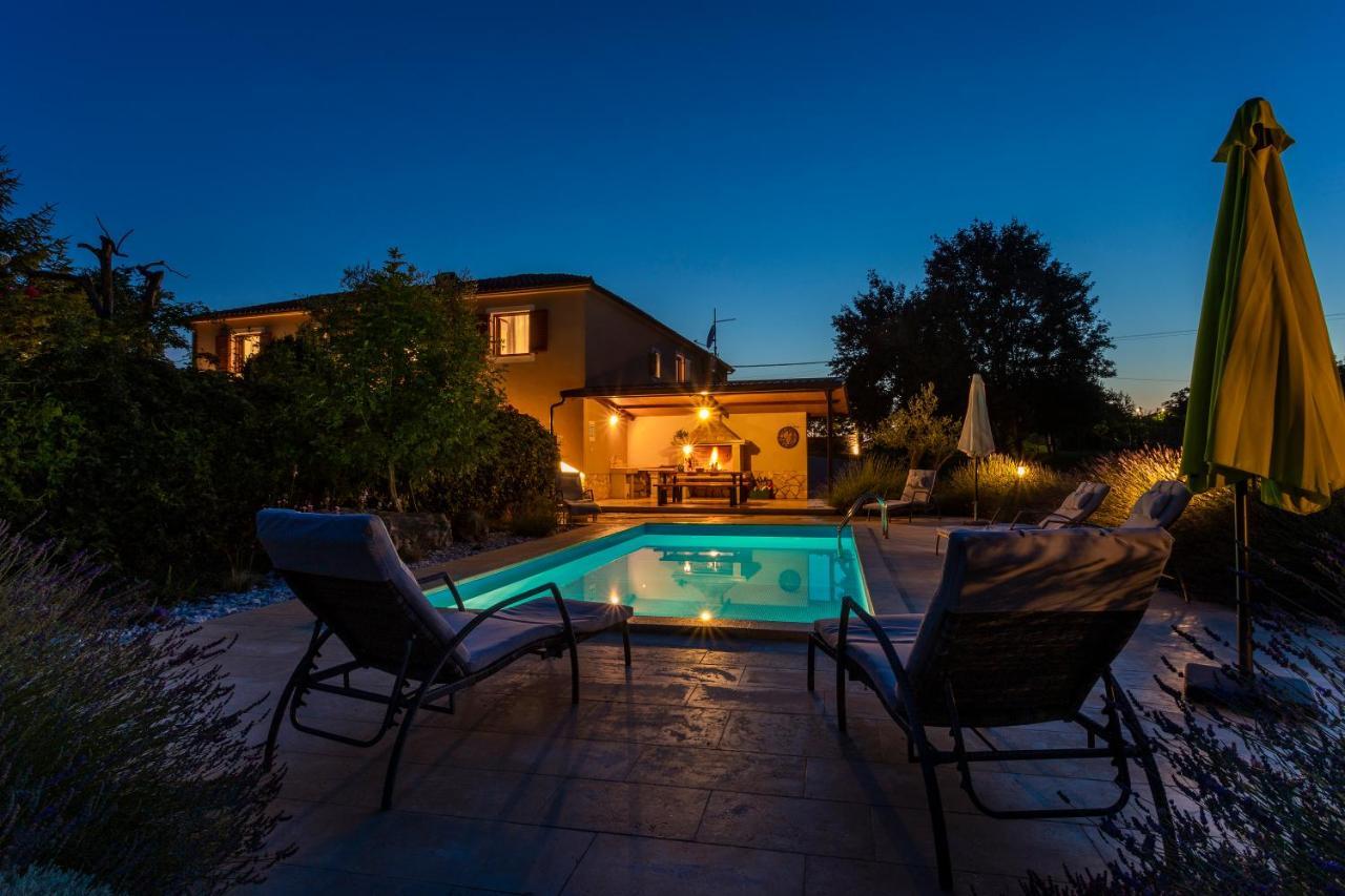 Villa Krizanci Zminj Ngoại thất bức ảnh