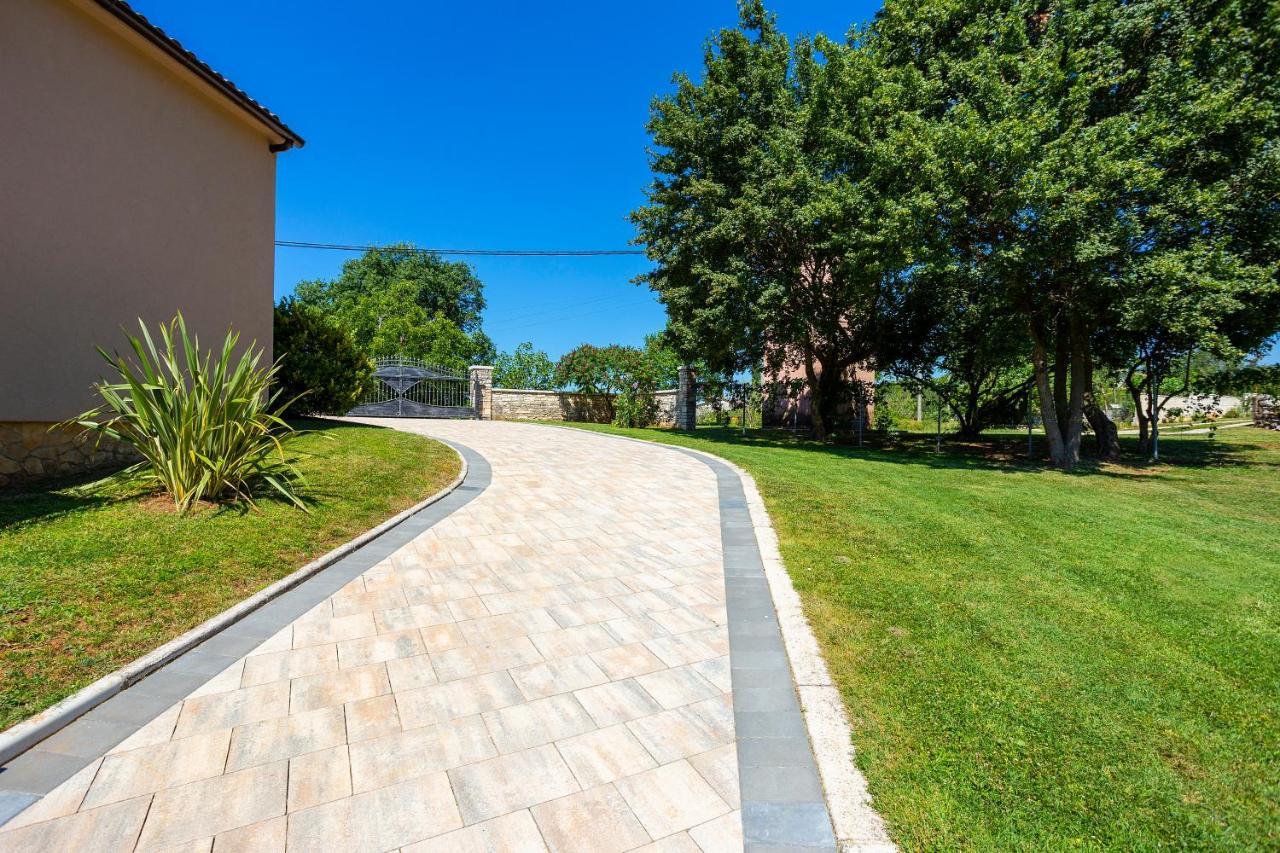 Villa Krizanci Zminj Ngoại thất bức ảnh